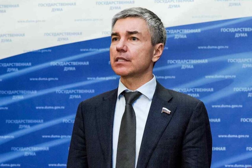 Жизнь партийная
