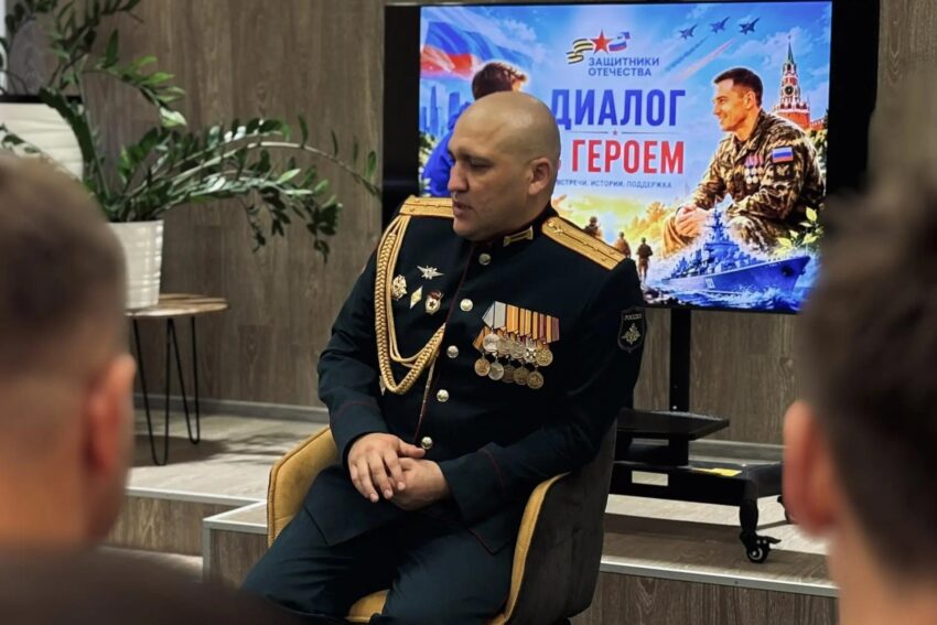 Жизнь партийная