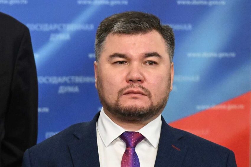 Жизнь партийная