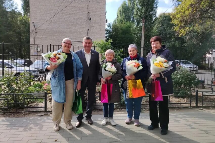 Жизнь партийная